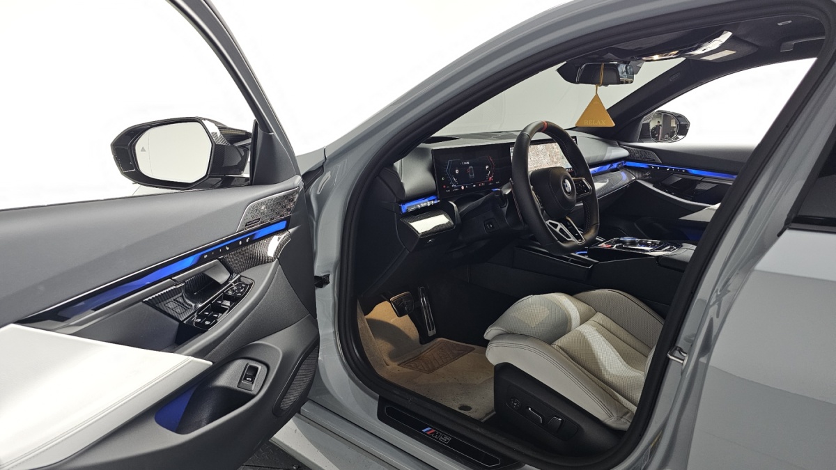 BMW M5, 2025 — фото 9 из 12