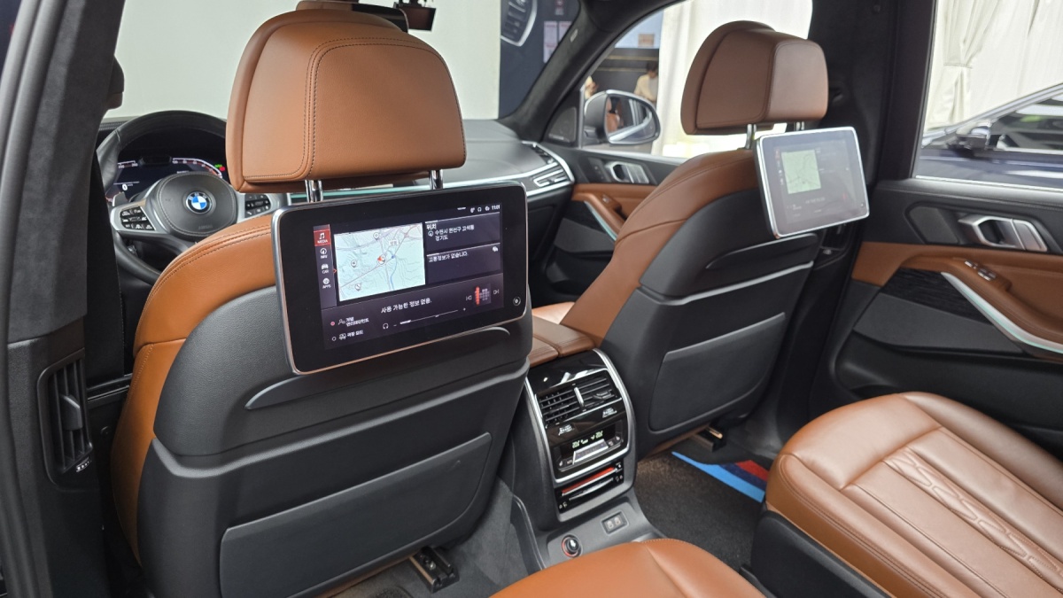 BMW X7, 2022 — фото 10 из 12