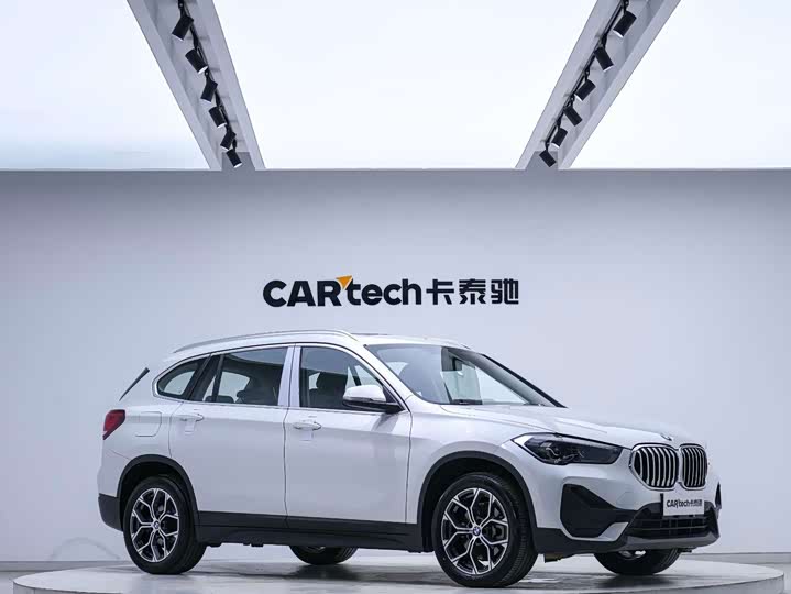 BMW X1, 2022 — фото 3 из 9