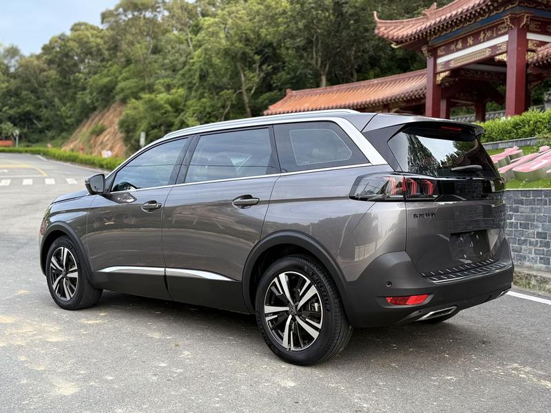 Peugeot 5008, 2023 — фото 5 из 12