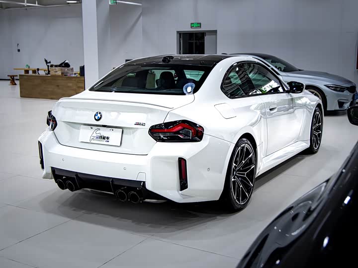 BMW M2, 2025 — фото 4 из 9