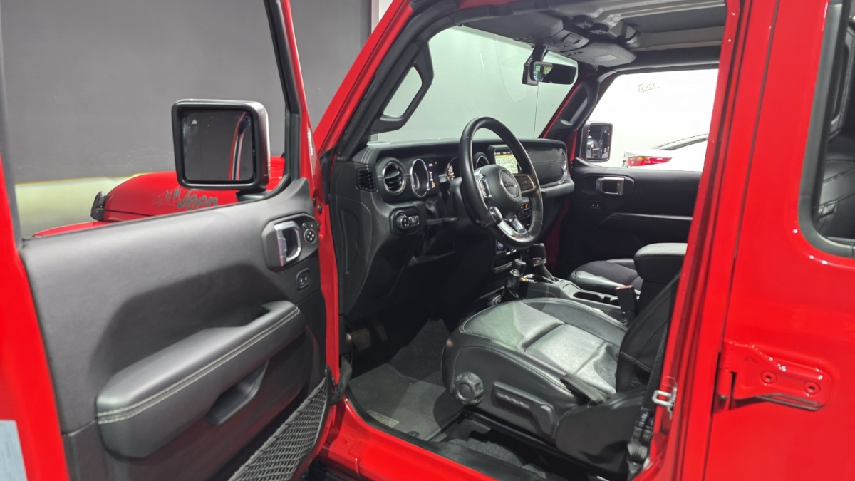 Jeep Wrangler, 2022 — фото 10 из 12