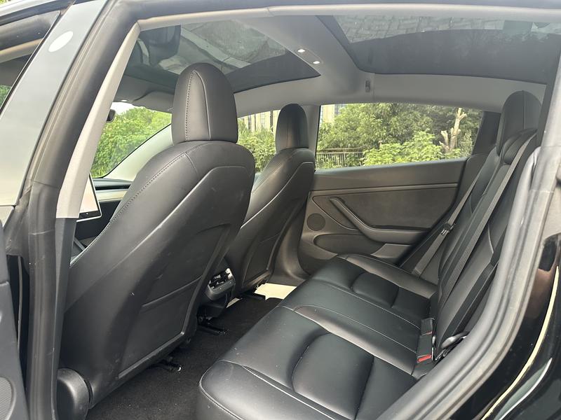 Tesla Model 3, 2023 — фото 8 из 9