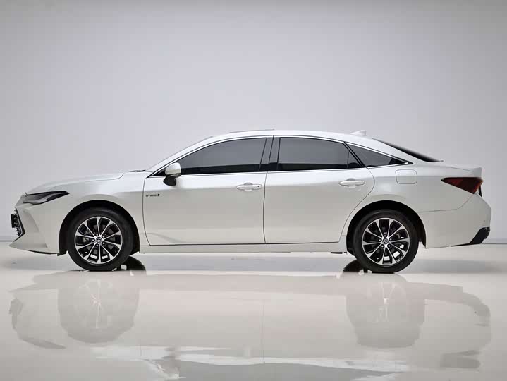 Toyota Avalon, 2023 — фото 7 из 9