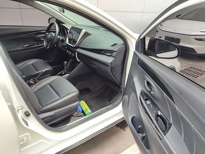 Toyota Yaris L Hatchback, 2022 — фото 9 из 9