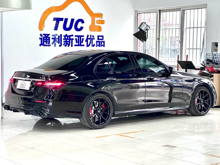 Mercedes-Benz E-Class AMG, 2023 — фото 8 из 12