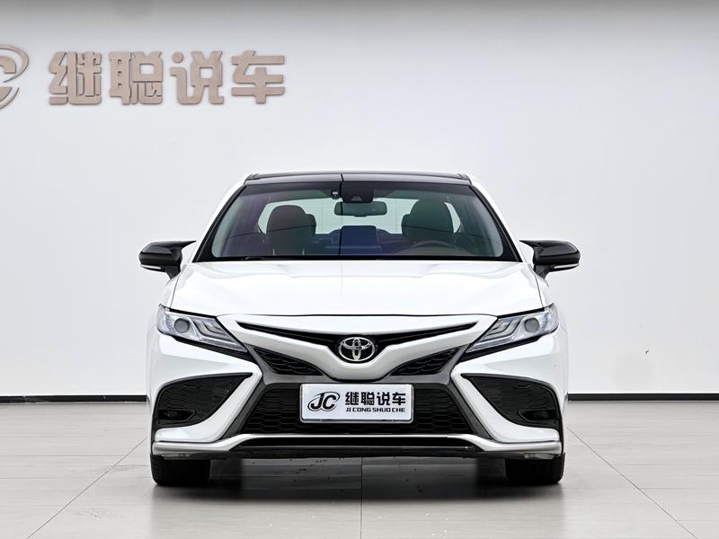 Toyota Camry, 2021 — фото 2 из 12