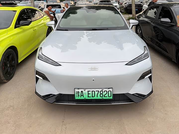 Geely Galaxy E8, 2023 — фото 2 из 9