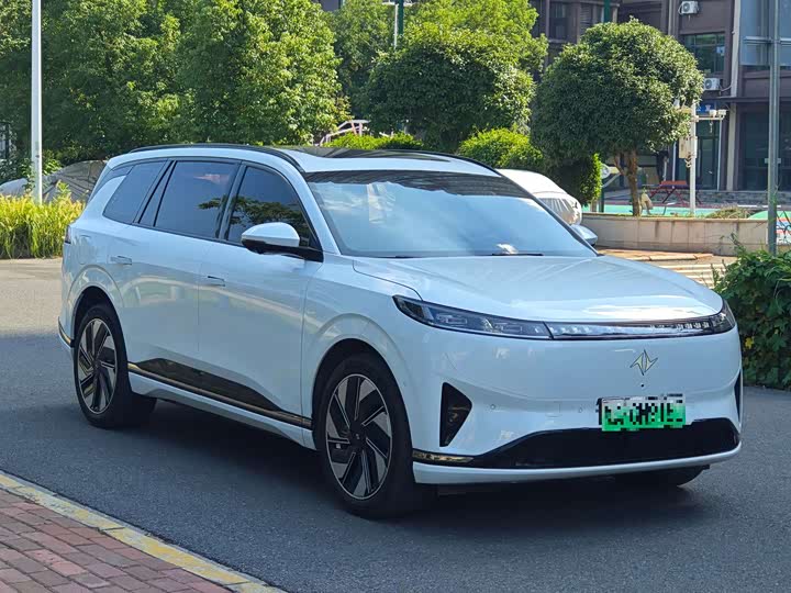 Dongfeng Yipai eπ 008, 2024 — фото 3 из 9