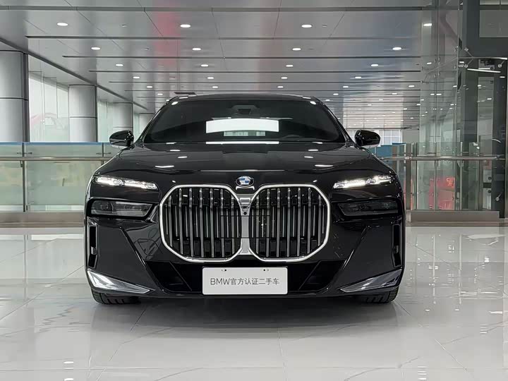 BMW 7 Series, 2024 — фото 2 из 9