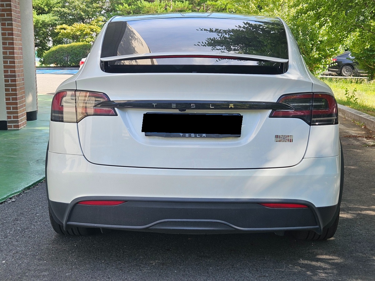 Tesla Model X, 2023 — фото 4 из 12