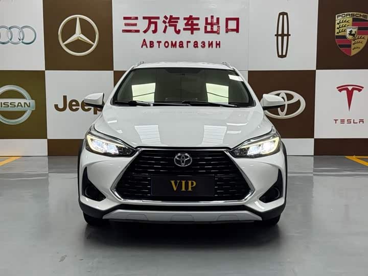 Toyota Yaris L Hatchback, 2022 — фото 2 из 9