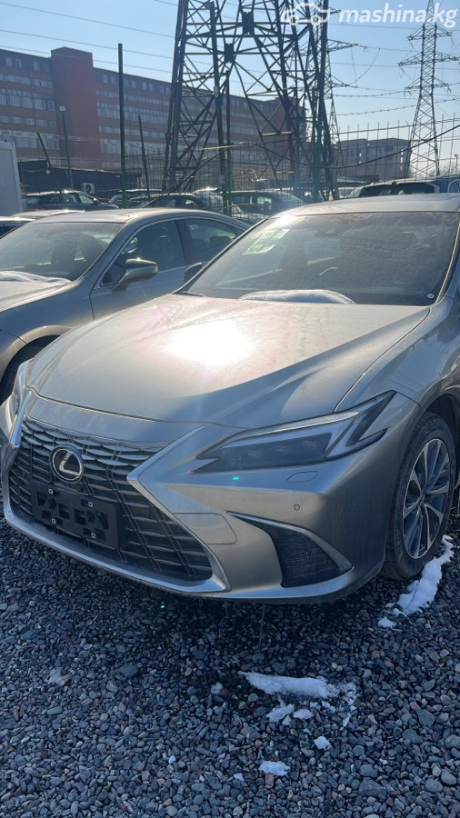 Lexus ES, 2025