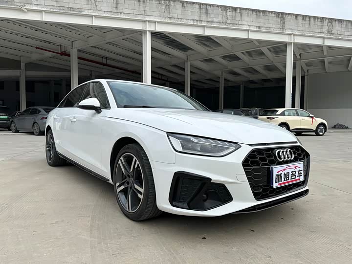 Audi A4L, 2023 — фото 3 из 9