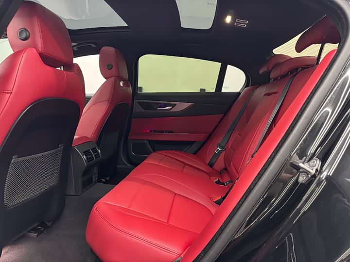 Jaguar XE L, 2023 — фото 5 из 9