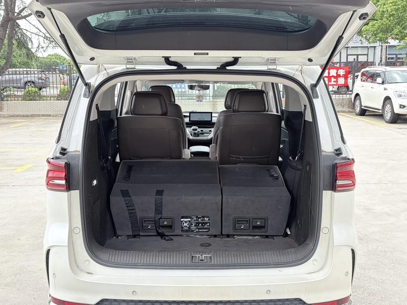 Roewe iMax 8, 2023 — фото 12 из 12