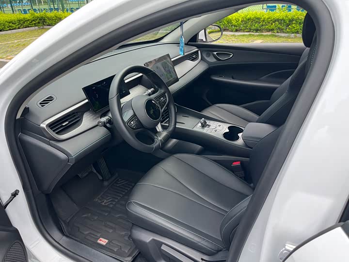 BYD Seal 05 DM-i Hybrid, 2025 — фото 8 из 9
