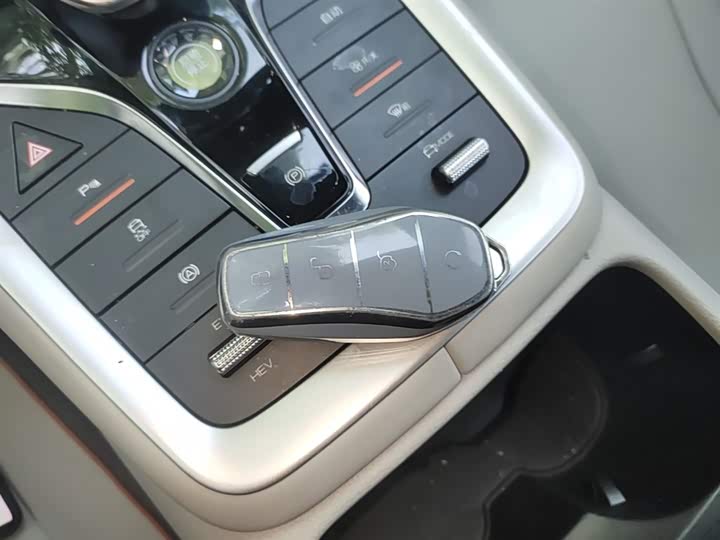 BYD Song Pro Hybrid, 2023 — фото 9 из 9