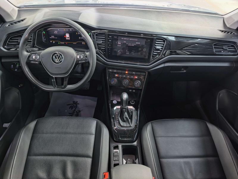 Volkswagen T-Roc, 2022 — фото 6 из 10