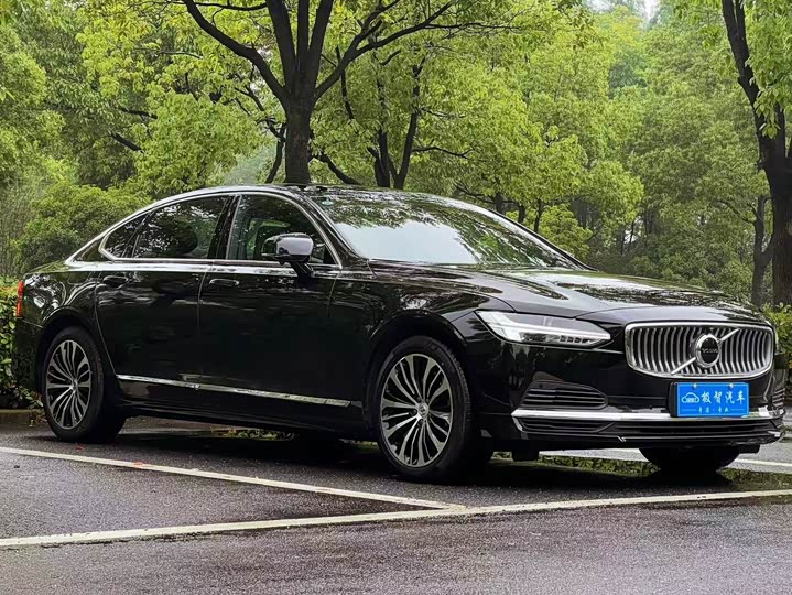 Volvo S90 Hybrid, 2023 — фото 3 из 12