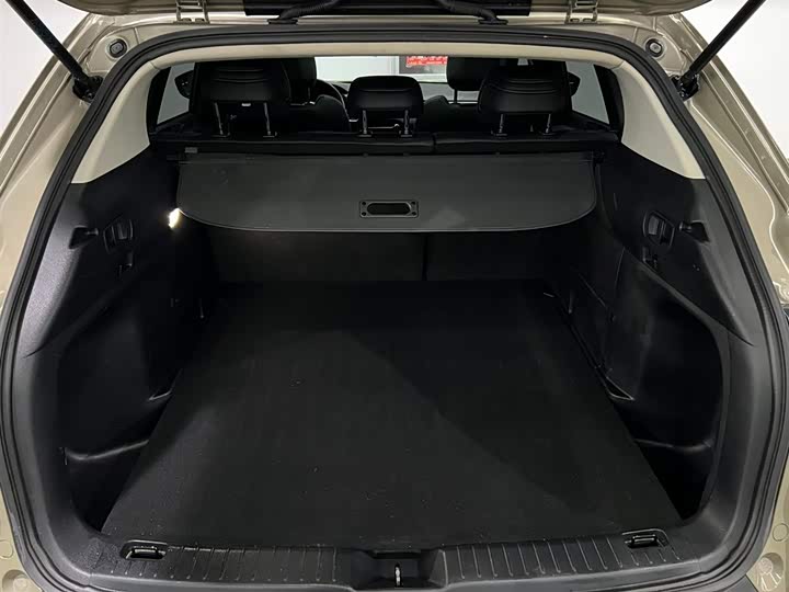 Mazda CX-50, 2023 — фото 7 из 9