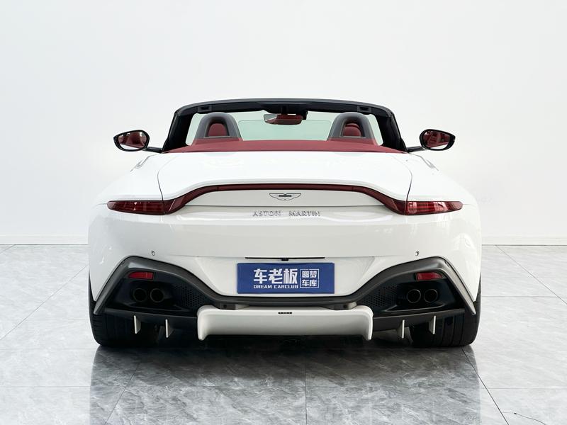 Aston Martin V8 Vantage, 2022 — фото 5 из 12