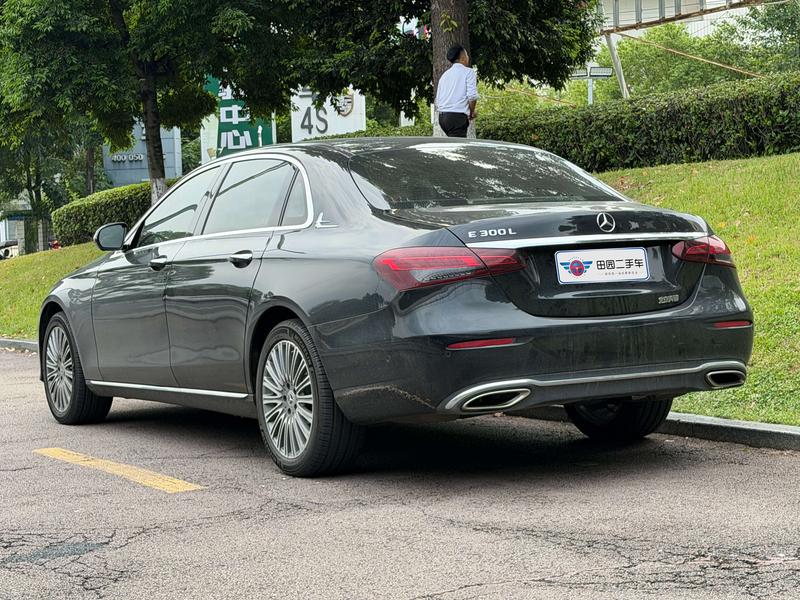 Mercedes-Benz E-Class, 2022 — фото 4 из 12