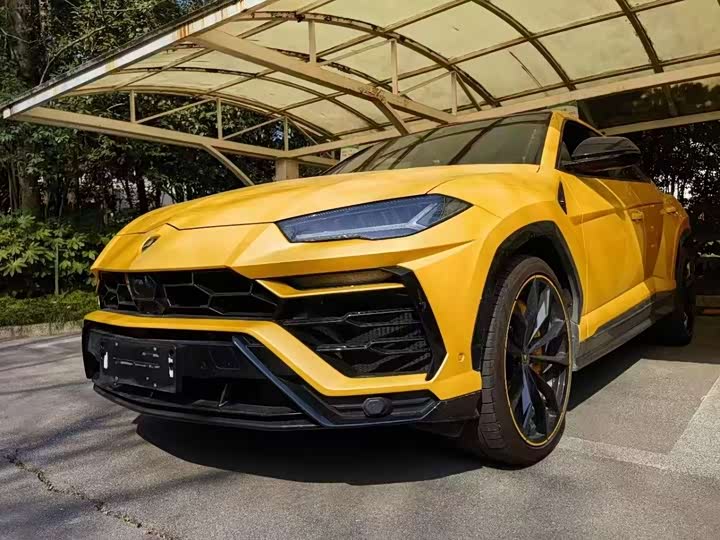 Lamborghini Urus, 2022 — купить в Смоленске под ключ