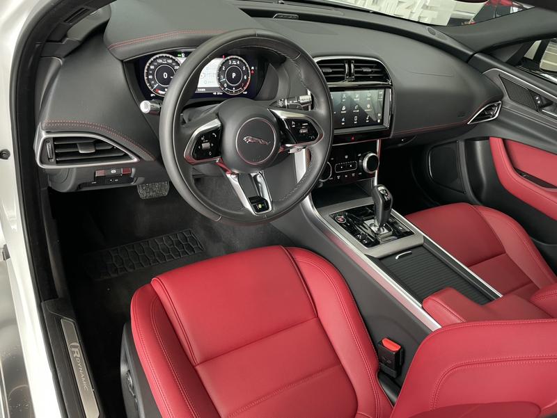 Jaguar XE L, 2022 — фото 8 из 12