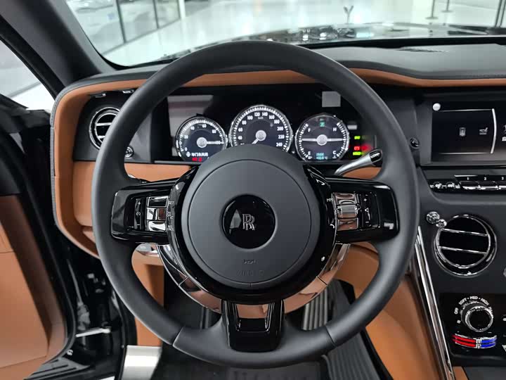 Rolls-Royce Cullinan, 2022 — фото 7 из 9