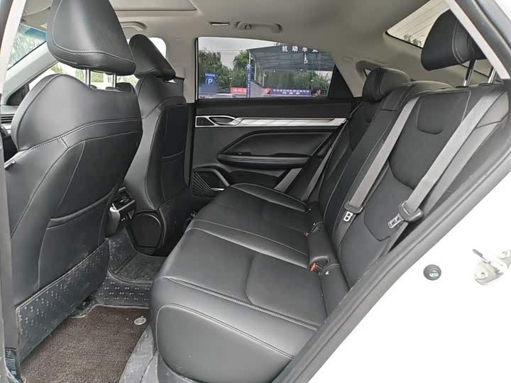 Geely Emgrand L Hi·P Hybrid, 2022 — фото 9 из 9
