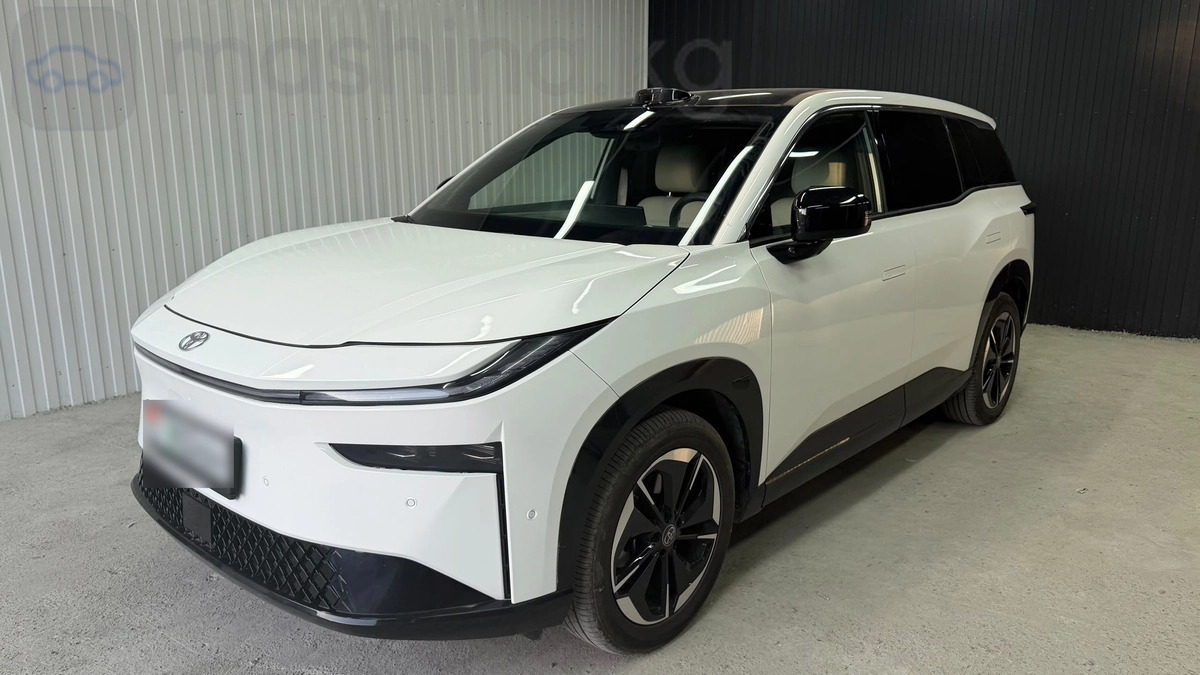 Toyota Bz3x, 2025