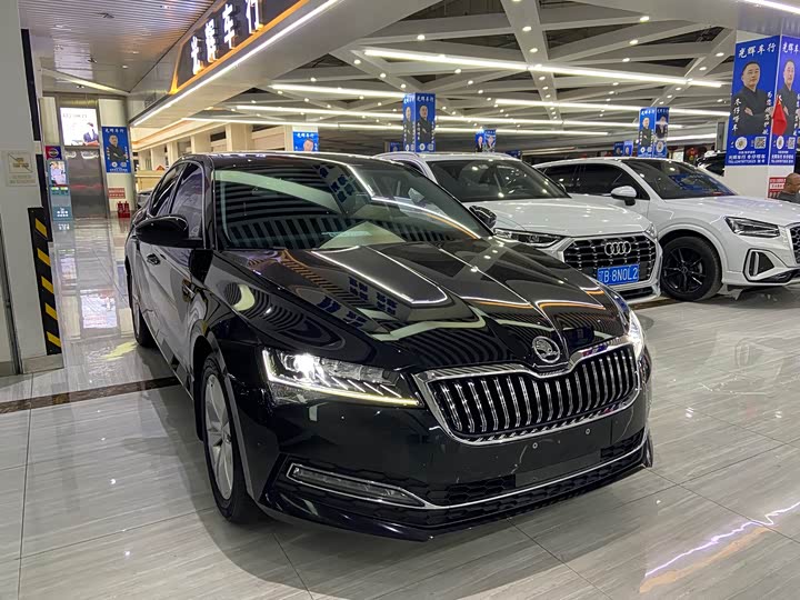 Skoda Superb, 2021 — фото 3 из 9