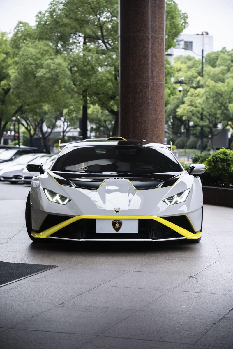 Lamborghini Huracán, 2023 — фото 2 из 8