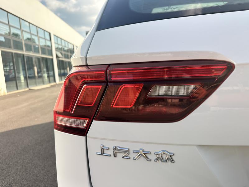 Volkswagen Tiguan L Pro, 2023 — фото 9 из 12
