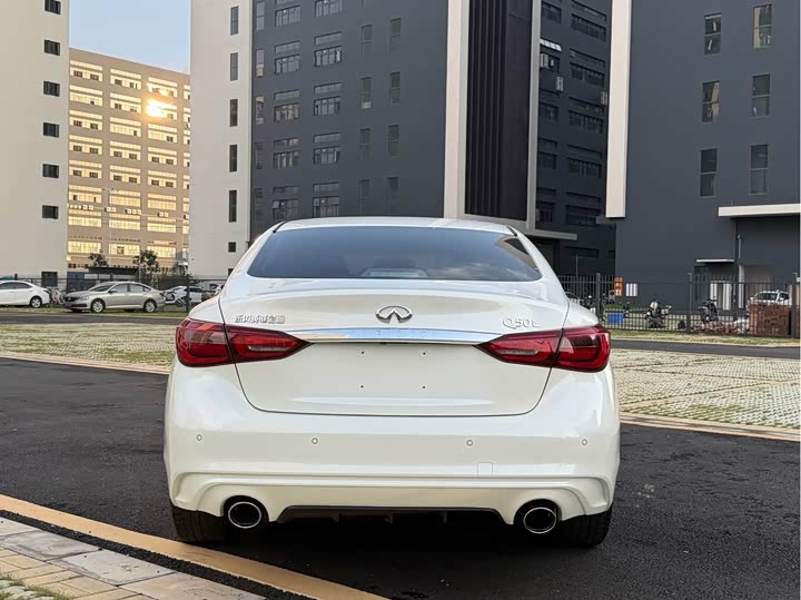 Infiniti Q50L, 2022 — фото 5 из 9