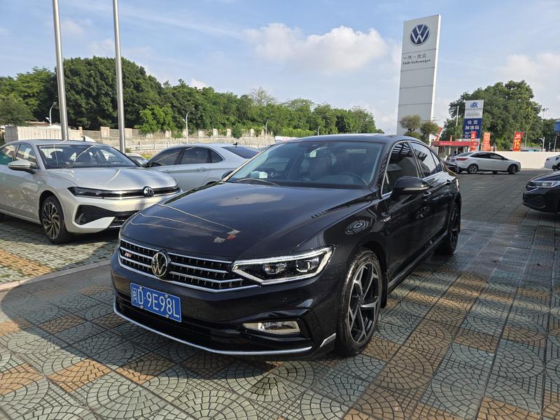 Volkswagen Magotan, 2024 — купить в Оренбурге под ключ