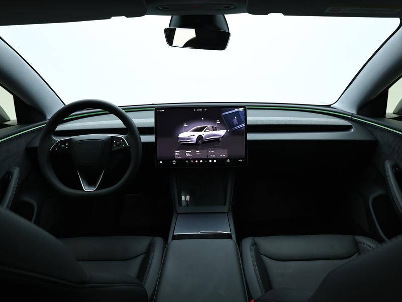 Tesla Model 3, 2025 — фото 7 из 12