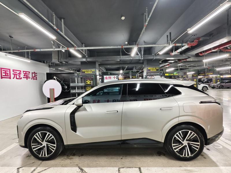 Lynk & Co 08 EM-P Hybrid, 2024 — фото 4 из 12