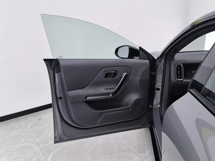Leapmotor Lafa5, 2025 — фото 7 из 9