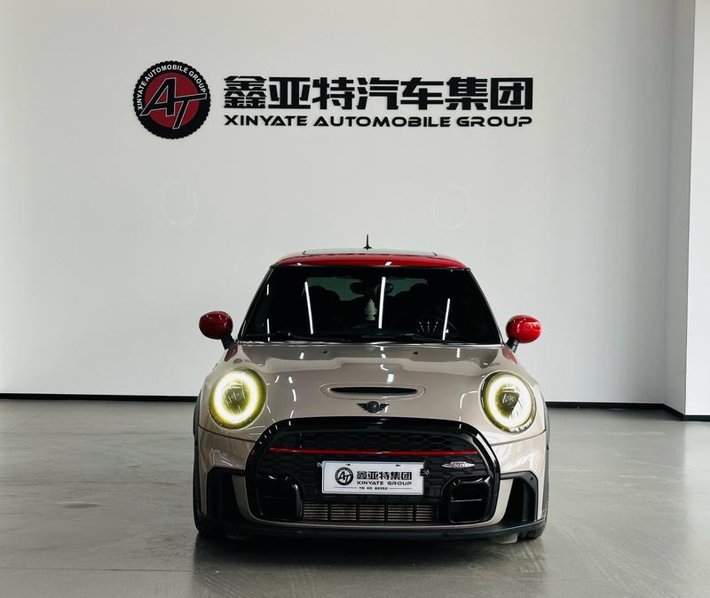 Mini Mini JCW, 2021 — фото 2 из 12