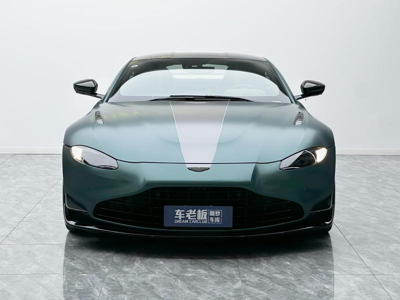Aston Martin V8 Vantage, 2021 — фото 2 из 8