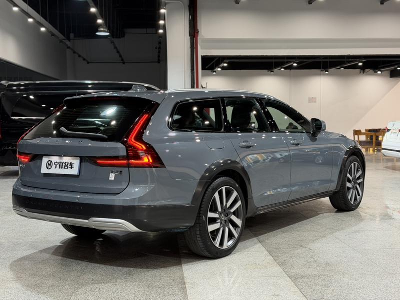 Volvo V90, 2021 — фото 7 из 12