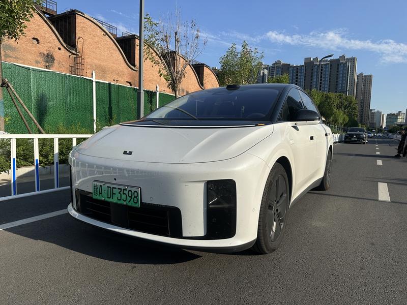 LiXiang i8, 2025 — купить в Туле под ключ