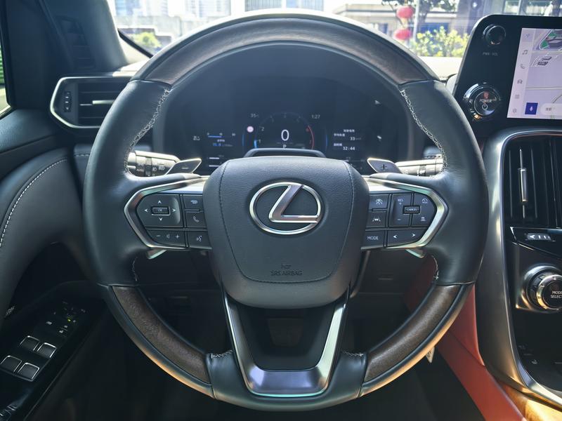 Lexus LX, 2025 — фото 8 из 12