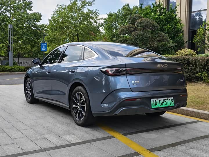 BYD Seal 06 Hybrid/EV, 2024 — фото 6 из 9