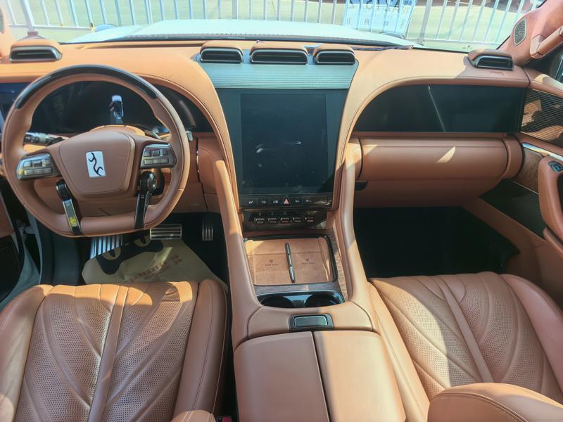 BYD Yangwang U8, 2023 — фото 6 из 9