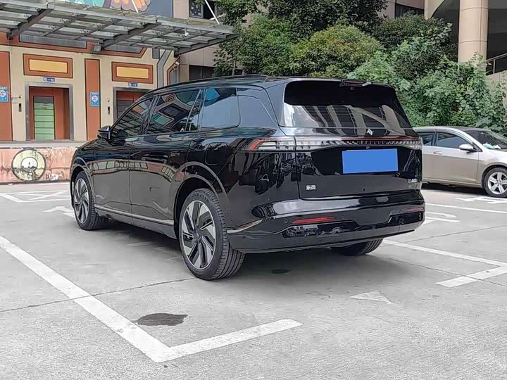 Dongfeng Yipai eπ 008, 2024 — фото 9 из 9