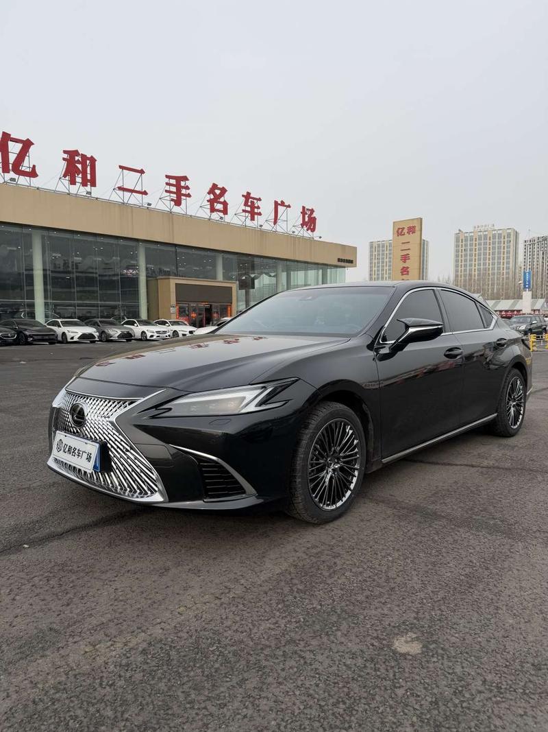 Lexus ES, 2024 — купить в Саратове под ключ