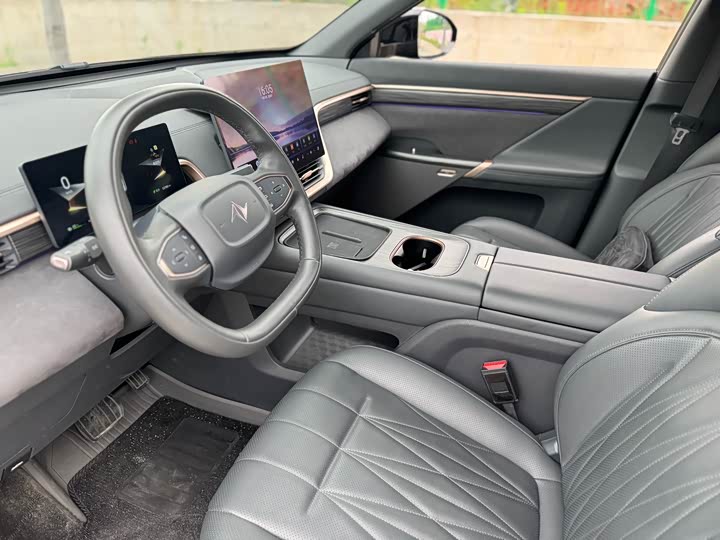 Dongfeng Yipai eπ 008, 2024 — фото 9 из 9